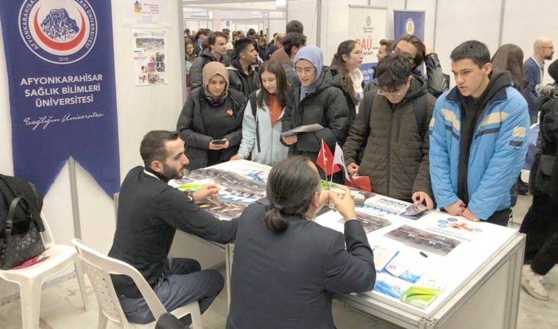 Üniversite hayatına adım atmaya hazırlanan yüzlerce Ispartalı gence AFSÜ’nün bölüm