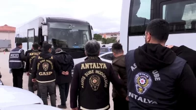Antalya Polisi, telefon ya da internet üzerinden dolandırıcılık yapanlara yönelik