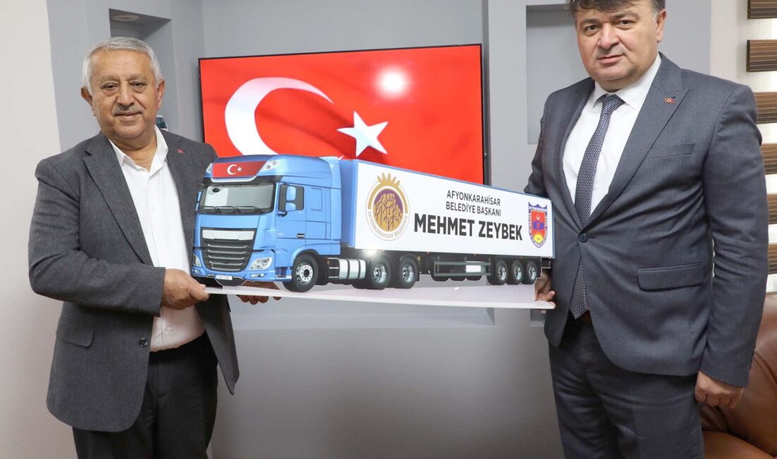 Afyonkarahisar Şoförler ve Otomobilciler Esnaf Odası’nı ziyaret eden Belediye Başkanı