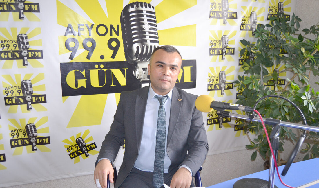 Gün FM’e konuk olan Bayat İlçe Nüfus Müdürü Önder Serçe