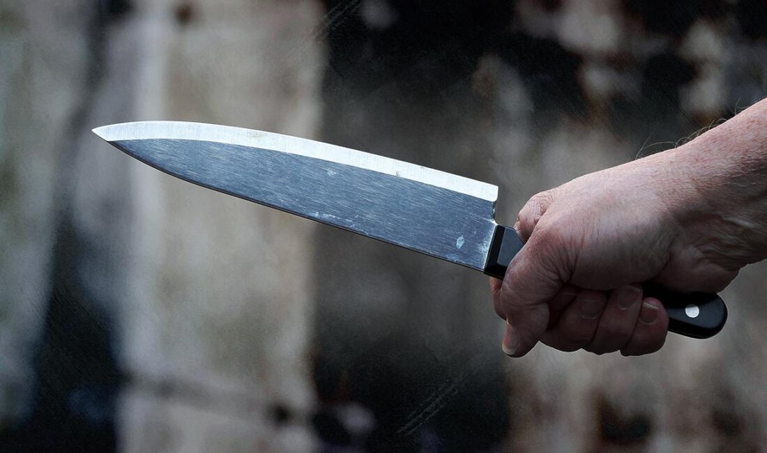 Afyonkarahisar’da yaşanan bıçaklı kavgada 1 kişi ağır yaralandı. Olay, kent