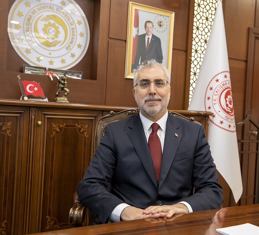 Çalışma ve Sosyal Güvenlik Bakanı Vedat Işıkhan asgari ücreti 17.002