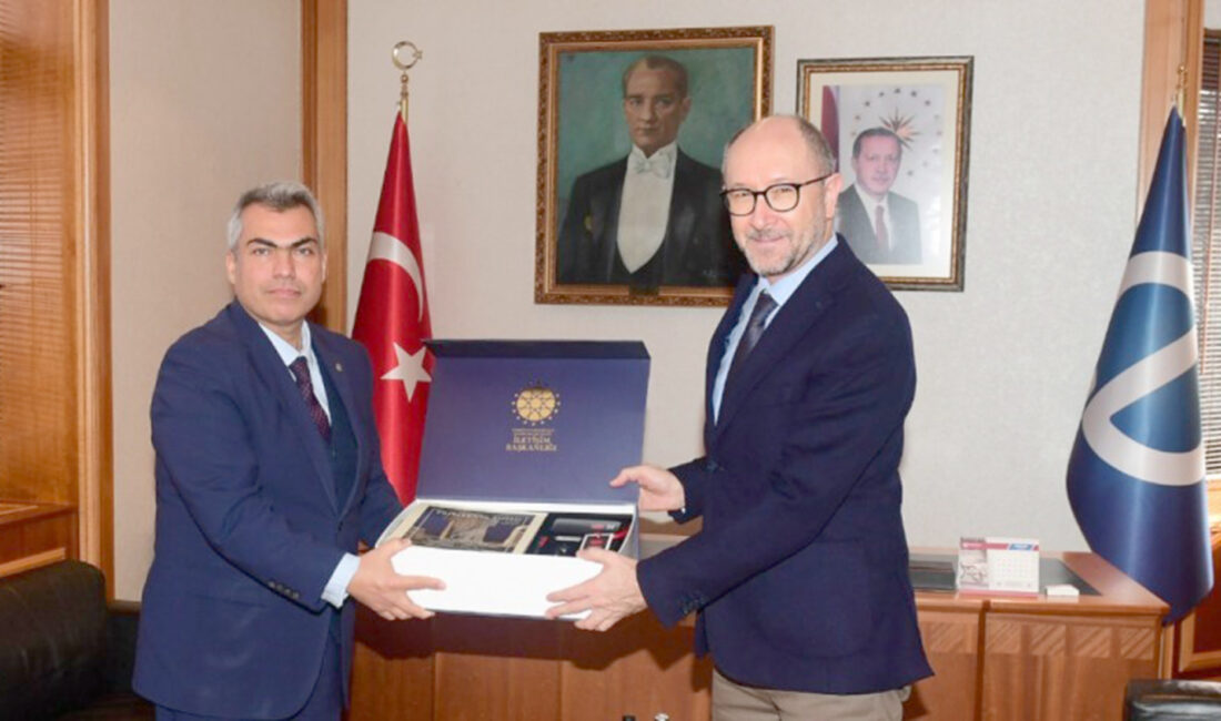 Cumhurbaşkanlığı İletişim Başkanlığı Afyon Bölge Müdürü Uğur Ülgen, Anadolu Üniversitesi