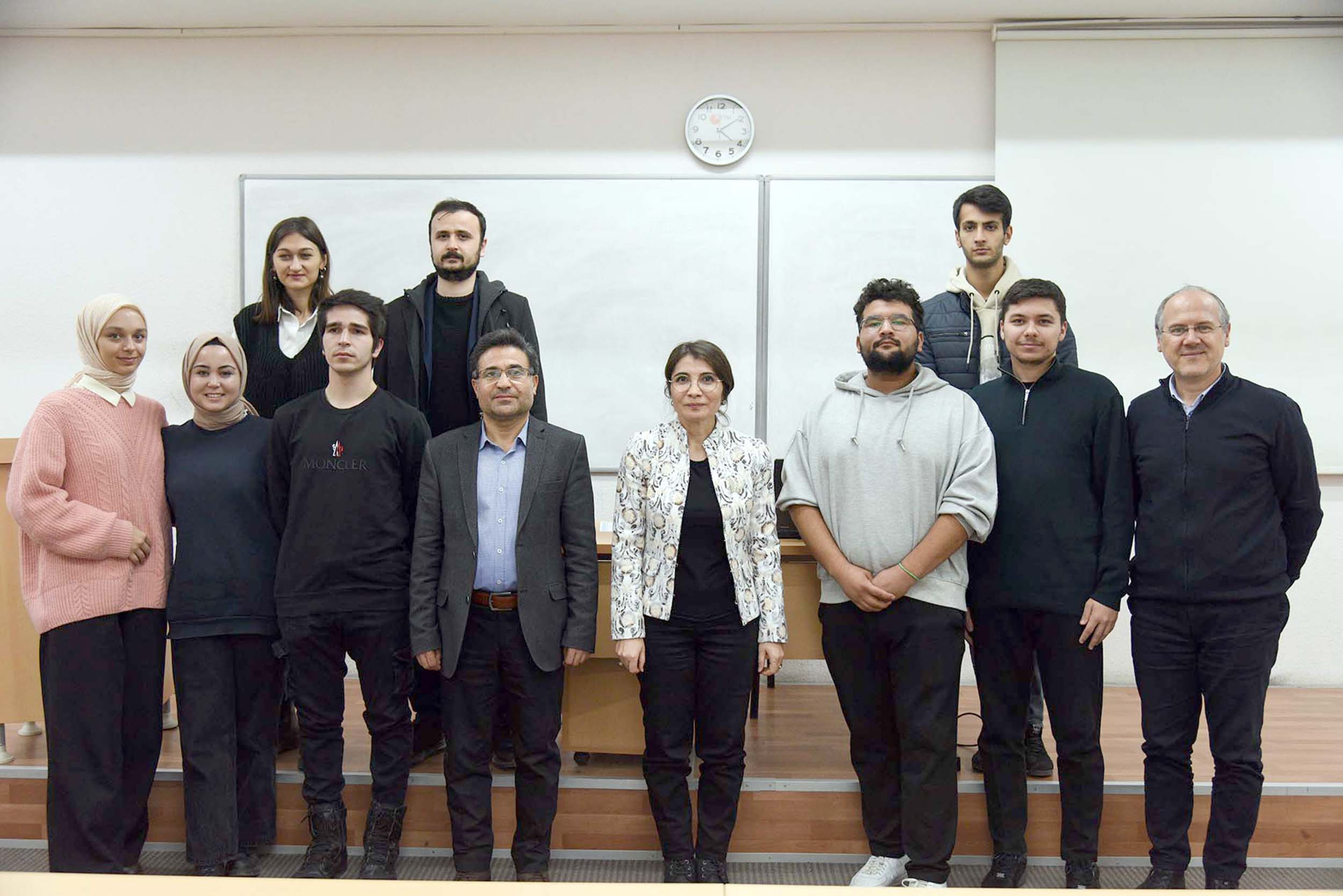  AKÜ Fen Edebiyat Fakültesi Tarih Bölümü tarafından “Cumhuriyet Konuşmaları-II: Cumhuriyet