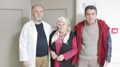 Diz ağrısı şikayetiyle Özel Fuar Hastanesi’ne başvuru yapan bir hasta,