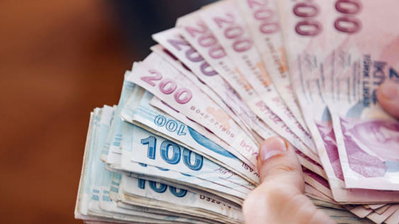 Sosyal Güvenlik Başuzmanı İsa Karakaş, yeni yılda emekli olacak memurların,