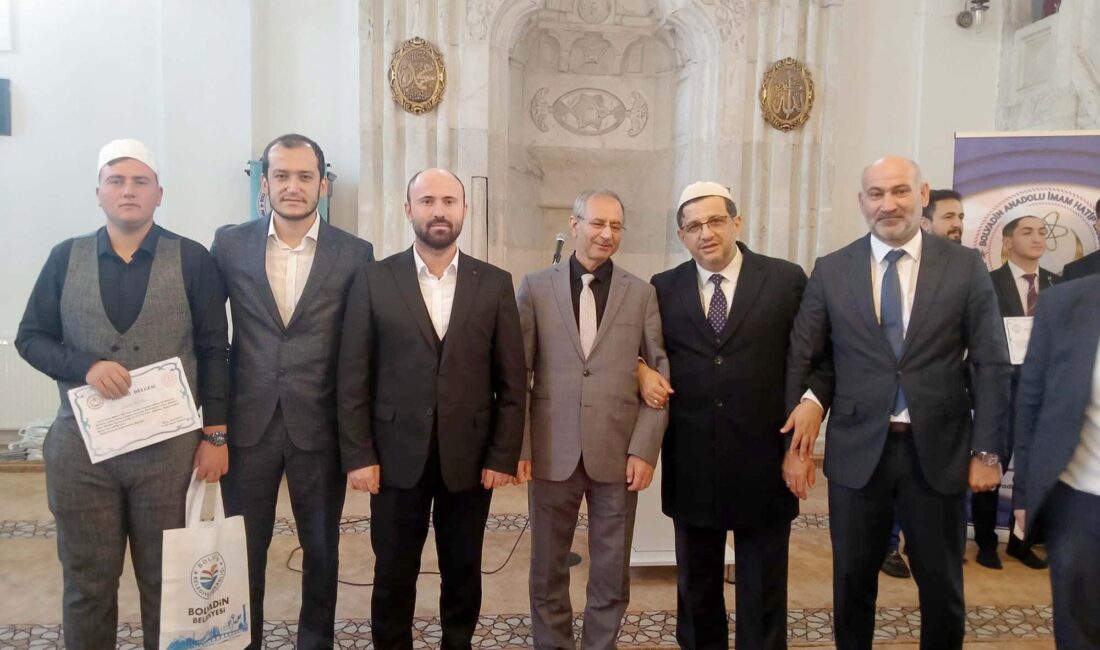 Afyonkarahisar il geneli imam hatip liseleri ezan okuma yarışması finali