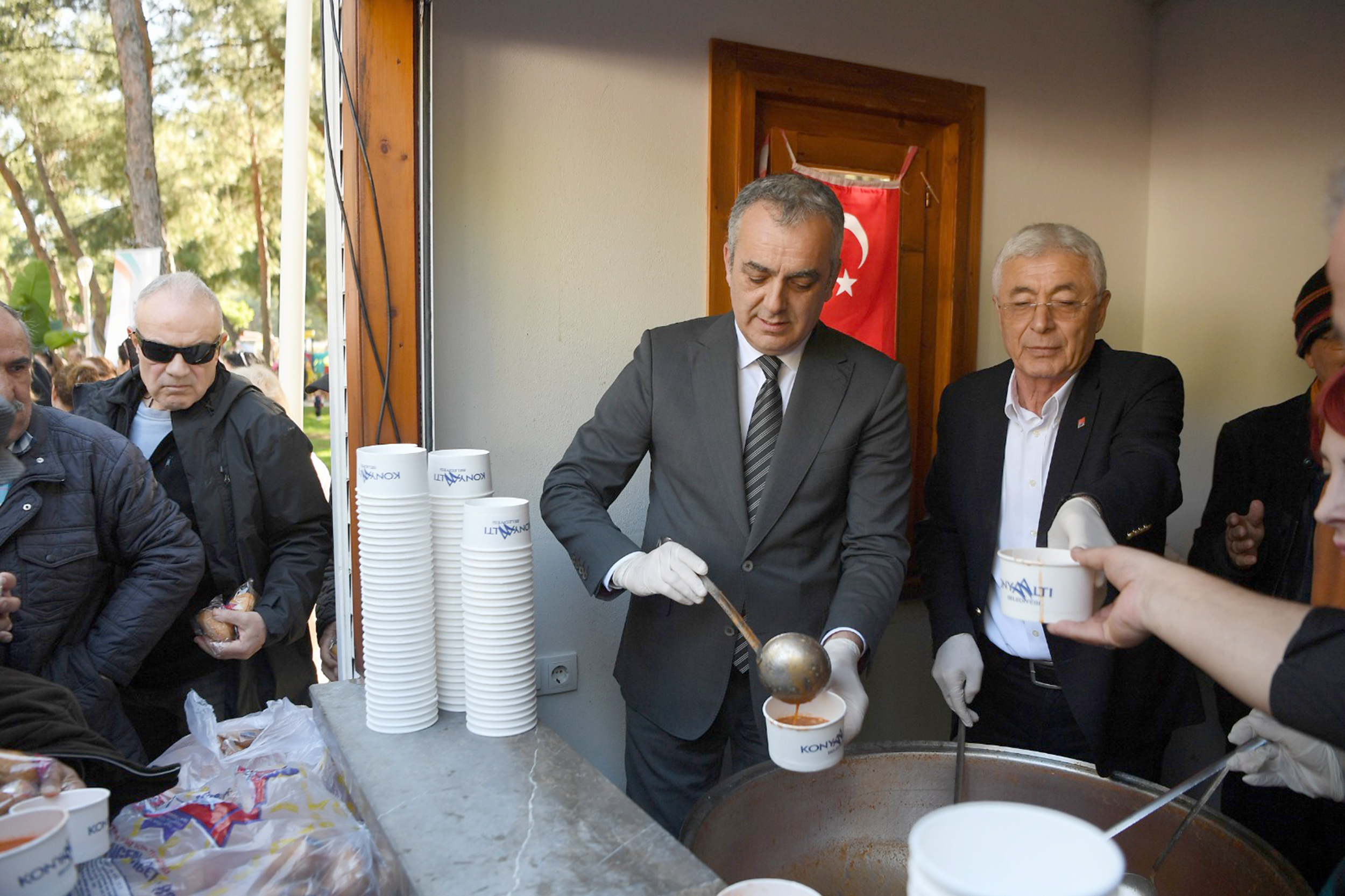 Konyaaltı Belediyesi tarafından geleneksel hale getirilen 6’ncı Çandır Fasulye Şenliği’nde
