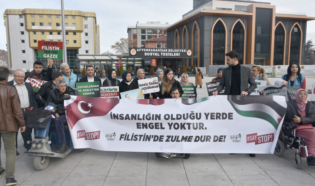 AK Parti Afyonkarahisar Gençlik Kolları Başkanlığı ile kentteki bazı sivil