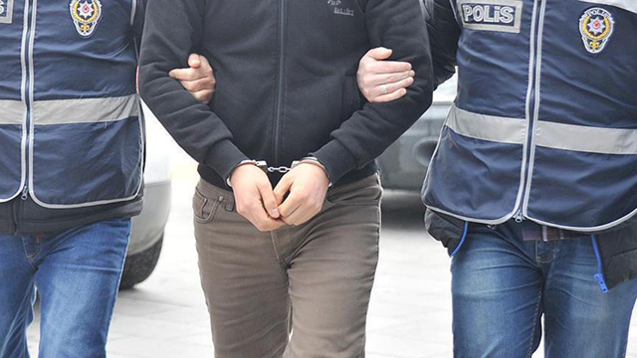 Afyonkarahisar’da emniyet ekipleri 6 adet suç kaydı bulunan kasap İ.A.,