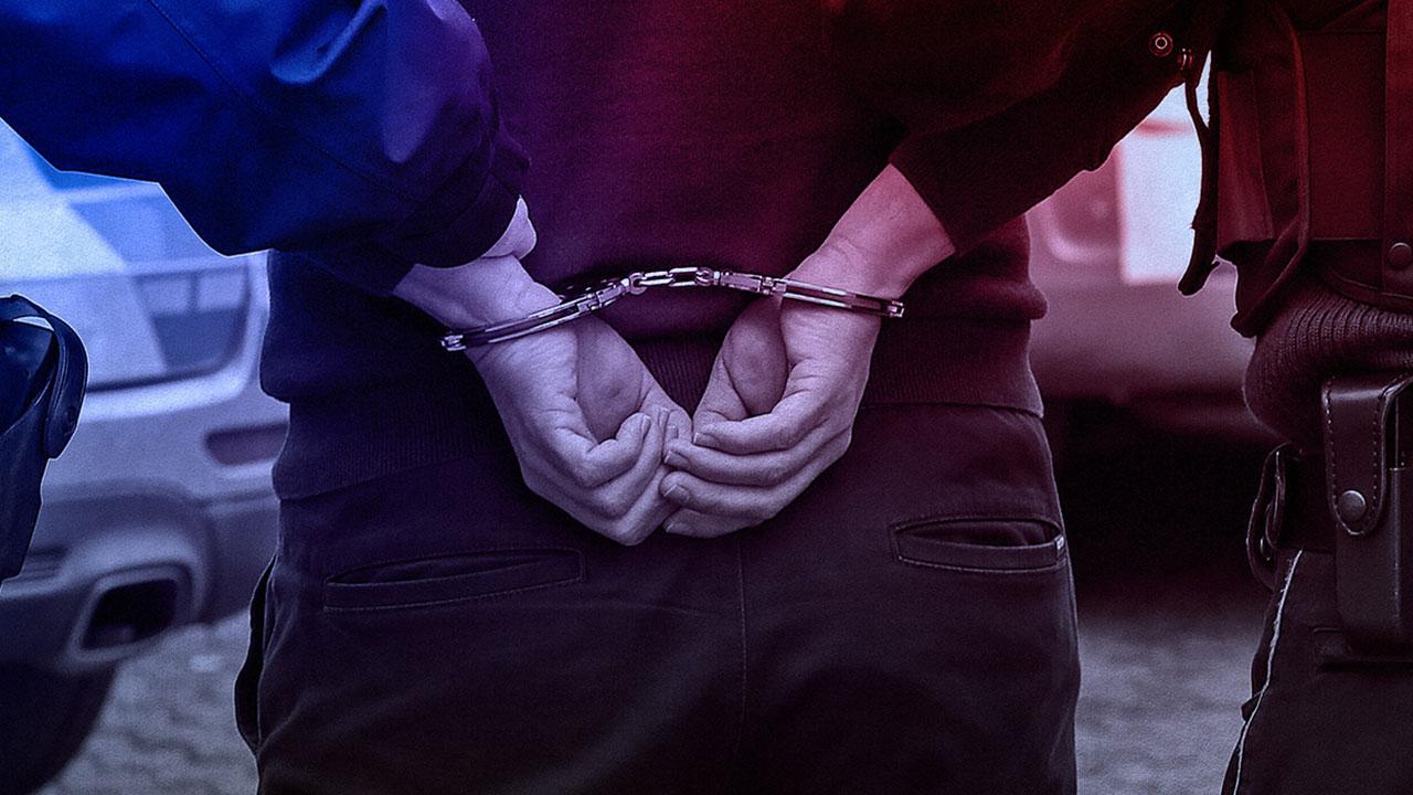 Afyonkarahisar’da 4 yıl hapis cezası ile aranan şahıs polisin takibi