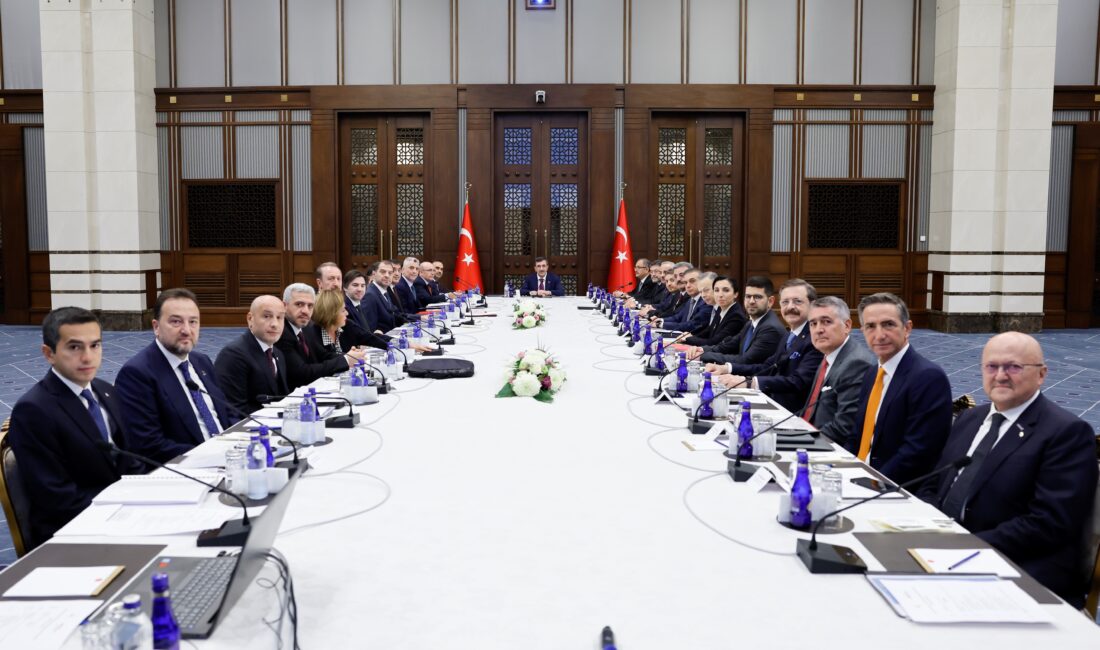 Türkiye Odalar ve Borsalar Birliği (TOBB) Başkanı M. Rifat Hisarcıklıoğlu,