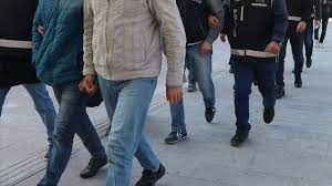 Afyonkarahisar’da çeşitli suçlardan sabıkalı aranma kaydı bulunan bir şahıs güvenlik