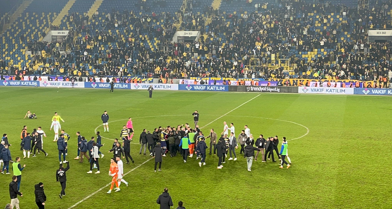 MKE Ankaragücü-Çaykur Rizespor maçı sonrası Ankaragücü Başkanı Faruk Koca, hakem
