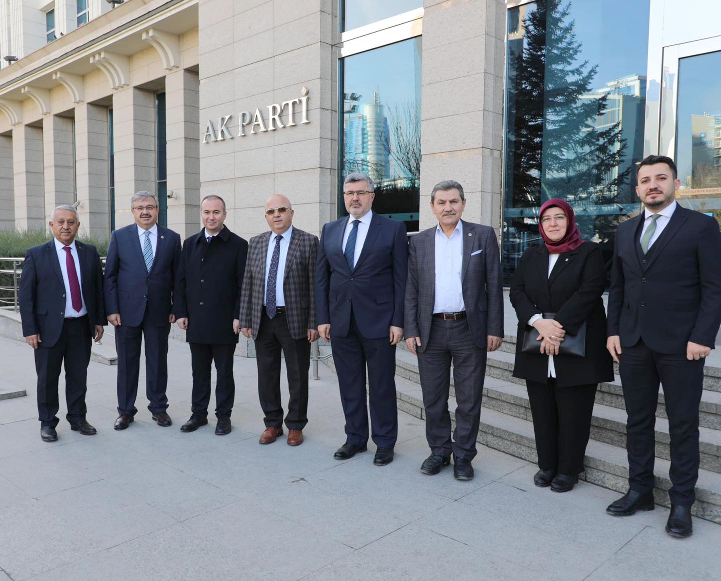 Belediye Başkanı Mehmet Zeybek, AK Parti Genel Başkanı ve Cumhurbaşkanı