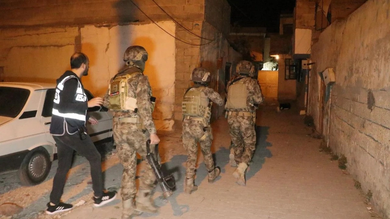 İçişleri Bakanı Ali Yerlikaya, uyuşturucu madde imalatçılarına ve bunların satışını