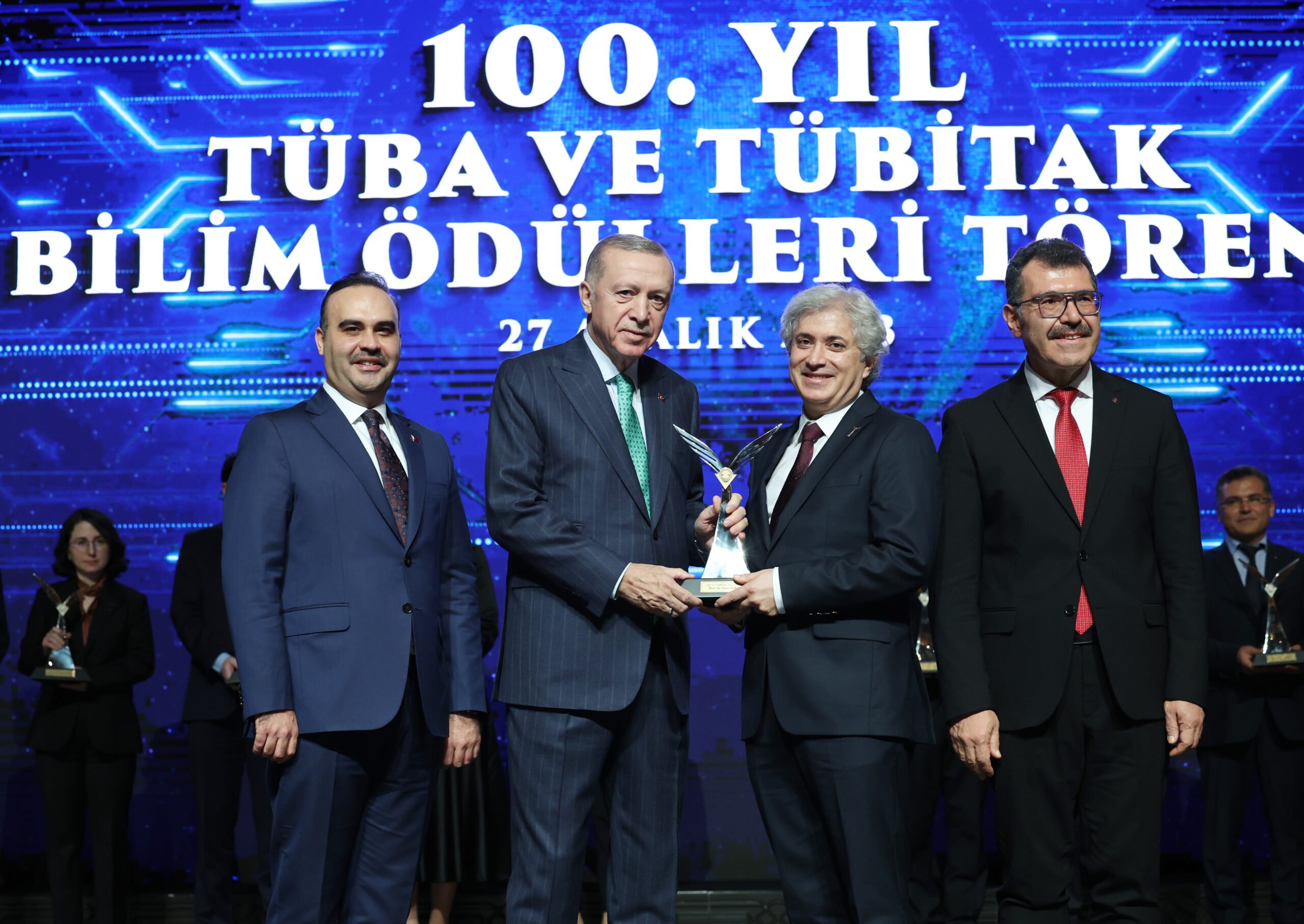 Akdeniz Üniversitesi Tıp Fakültesi Öğretim Üyesi Prof. Dr. Ömer Özkan,