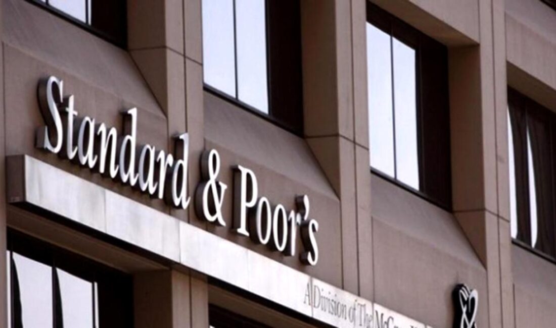 Uluslararası kredi derecelendirme kuruluşu Standard&Poor’s (S&P), Türkiye’nin kredi notunu revize