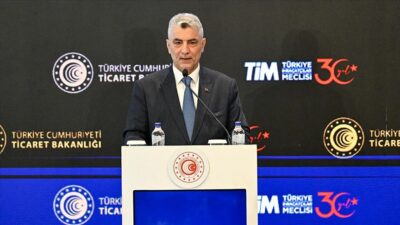Ticaret Bakanı Ömer Bolat, “Kasım ayında ihracatımız geçen yılın aynı