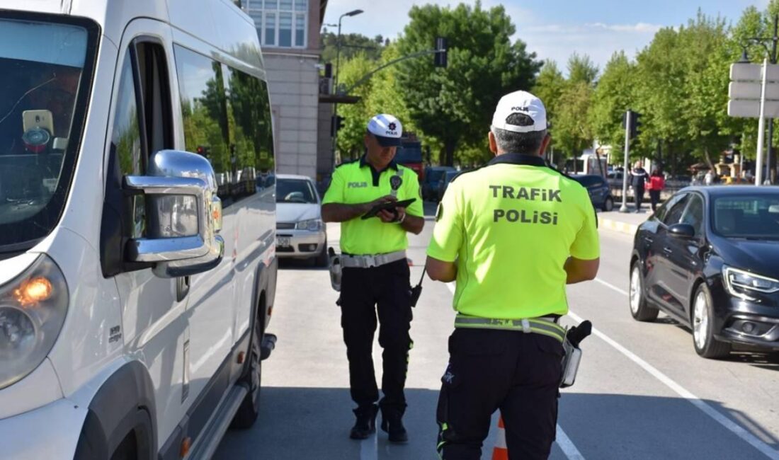 Afyonkarahisar’da emniyet ekipleri, 56 personelin katılımıyla 4 uygulama ve 20
