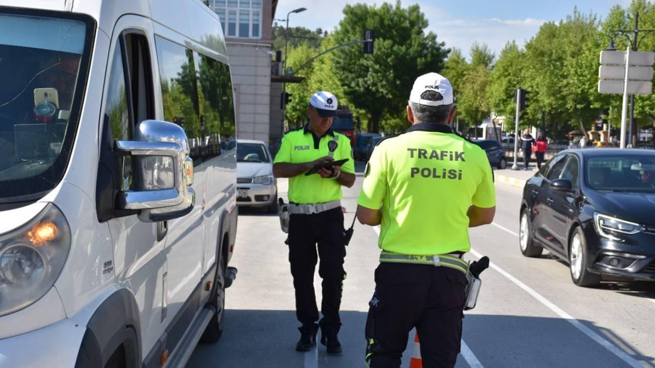 Afyonkarahisar’da emniyet ekipleri, 56 personelin katılımıyla 4 uygulama ve 20