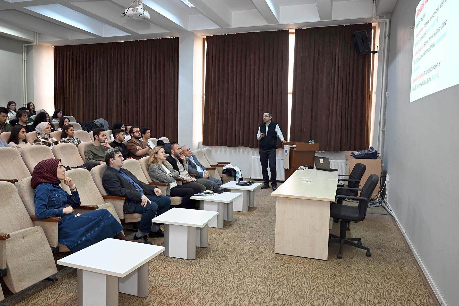 Afyon Kocatepe Üniversitesi (AKÜ) Kimya Mühendisliği Topluluğu tarafından “TÜBİTAK Projesi