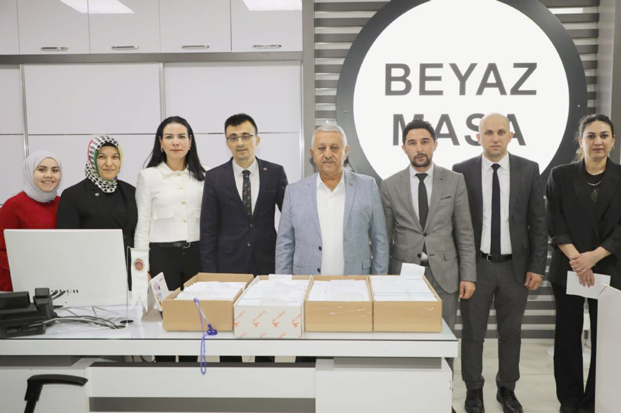Afyonkarahisar Belediyesi, geleceğin teminatı olan öğrencilere eğitim desteğini bu yılda