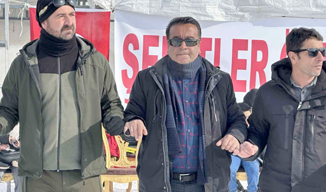 Hakkari’nin Yüksekova ilçesinde terörden arındıran dağlar, şimdi ise Türkiye kayaklı