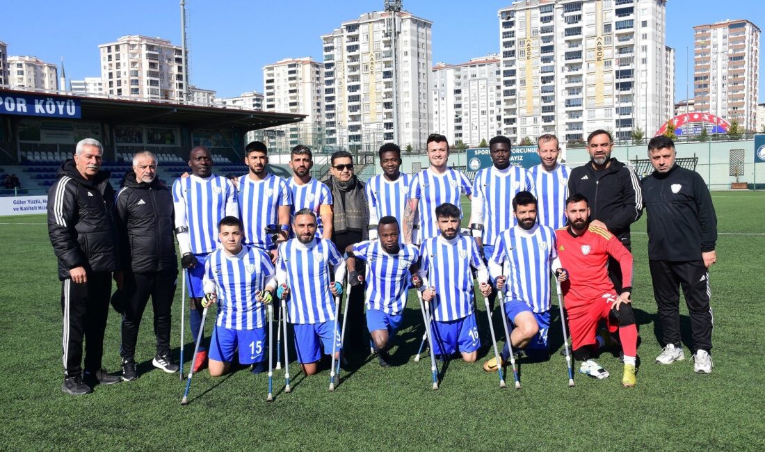 Şahinbey Ampute’den farklı tarife 9-0 Şahinbey Belediye Gençlik ve Spor Kulübü Ampute Futbol Takımı kendi