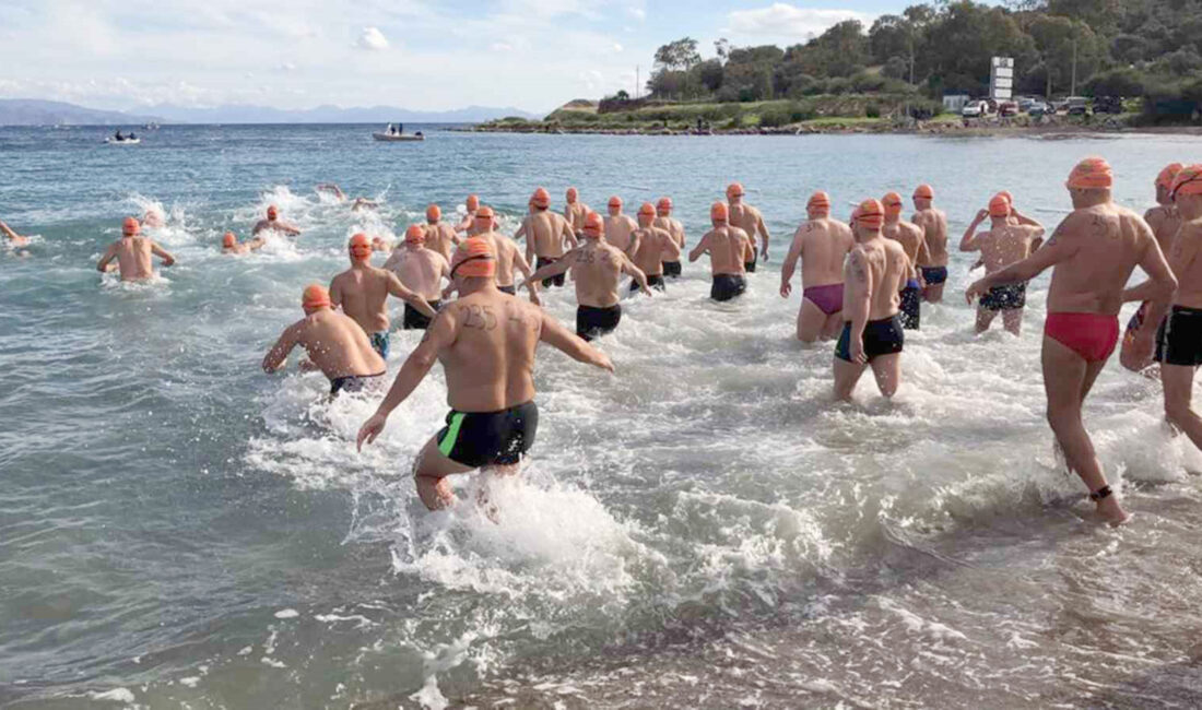 Muğla’nın Datça ilçesinde geleneksel hale getirilen ‘Datça Açık Kış Yüzme