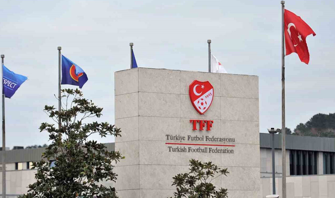 Galatasaray ile Trabzonspor ’çirkin ve kötü tezahürat’, Fenerbahçe ise ’çirkin