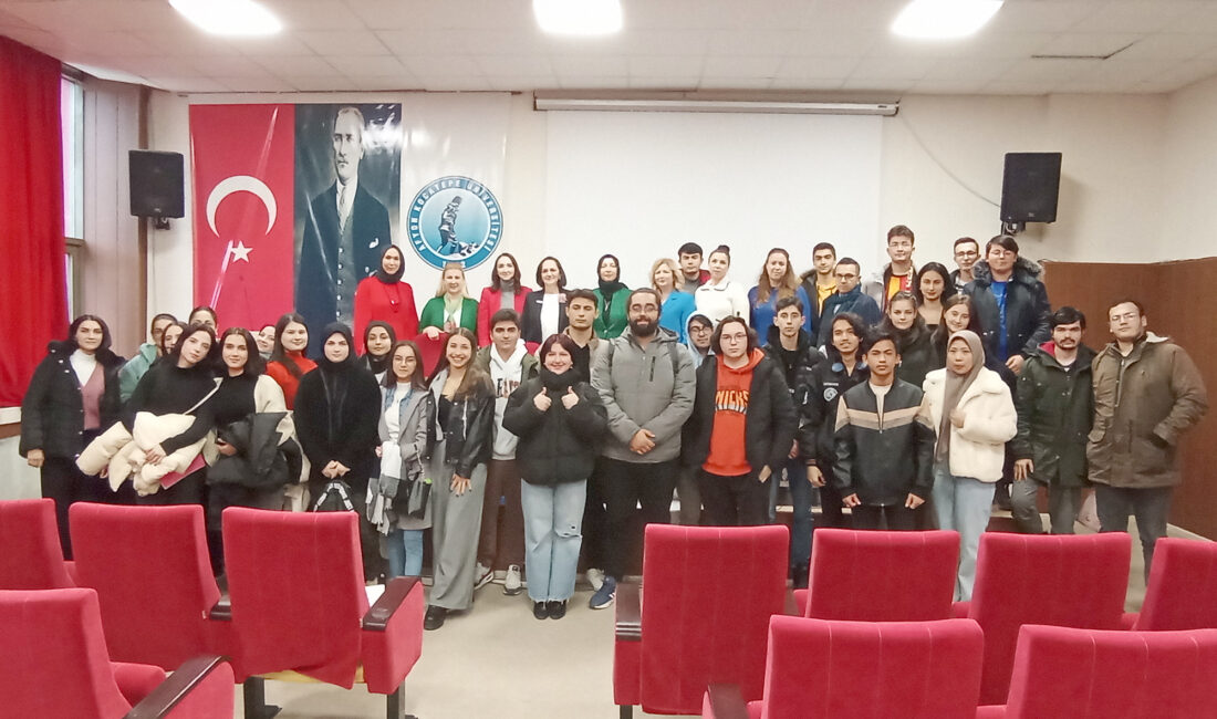 Afyon Kocatepe Üniversitesi (AKÜ) Kadın ve Aile Araştırmaları Uygulama ve