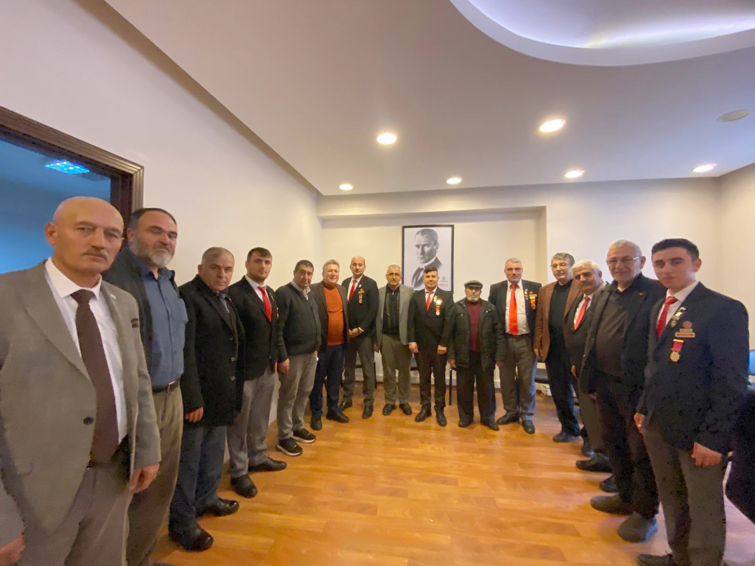 MHP’den belediye başkan adayı olmasının ardından Sezer Küçükkurt’un istifasıyla boşalan