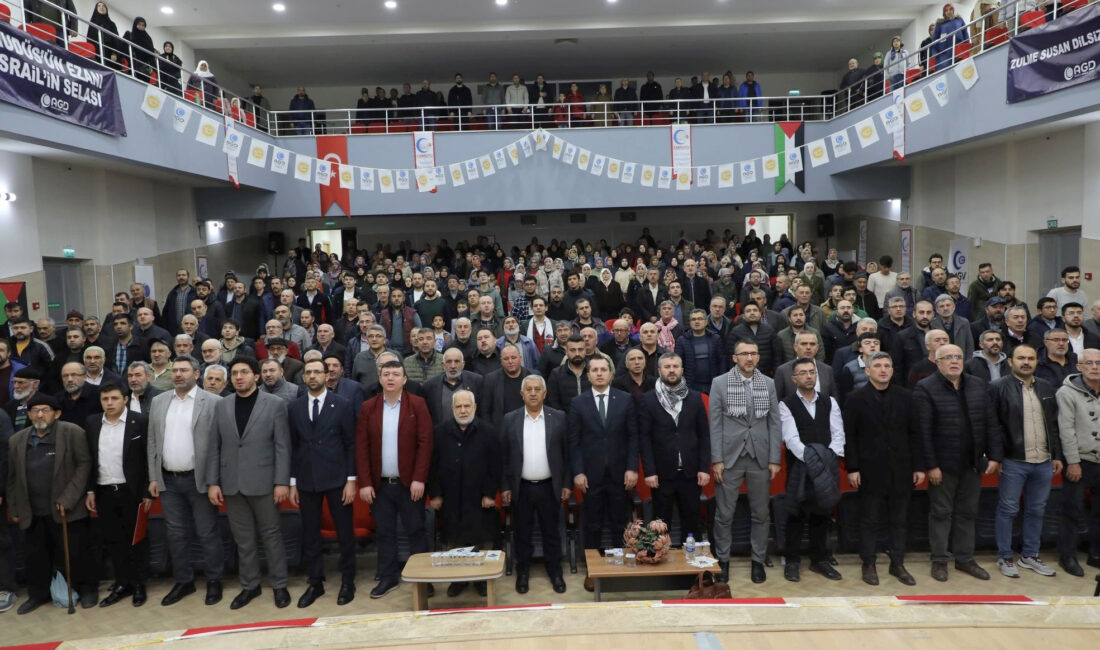 Anadolu Gençlik Derneği Afyonkarahisar Şubesi tarafından düzenlenen Mekke’nin Fethi ve
