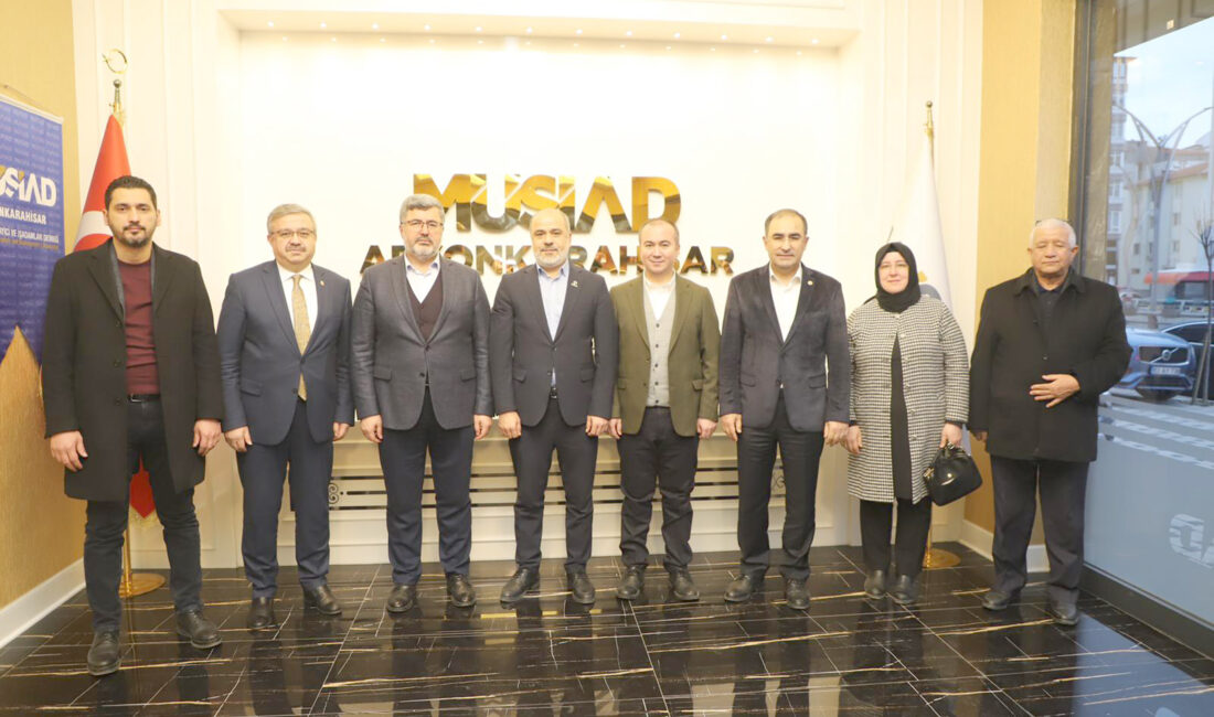 AK Parti Afyonkarahisar belediye başkan adayı Hüseyin Ceylan Uluçay Müstakil