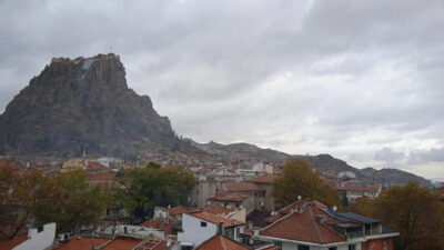 Afyonkarahisar Valiliği sosyal medya hesaplarından hava durumu ile ilgili uyarıda