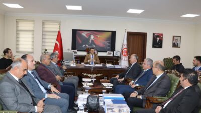 Afyonkarahisar Emirdağ Kaymakamı Osman Bilici, öğrencilerin teknoloji bağımlılığı da olmak