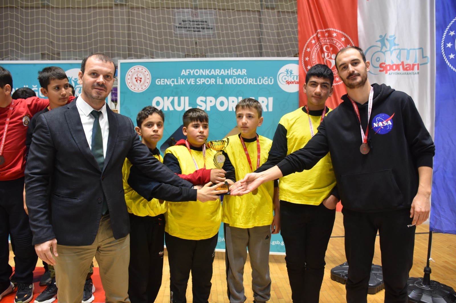 Afyonkarahisar’da Okul Sporları Dart Yıldızlar müsabakaları tamamlandı. Erkeklerde Yunus Emre