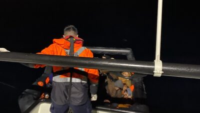 İzmir’in Dikili ve Karaburun ilçesi açıklarında, Yunanistan unsurları tarafından Türk