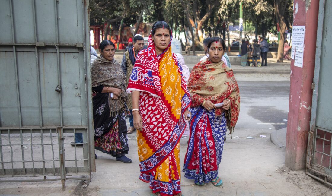 Bangladeş’te halk bugün 12’nci genel seçimler için sandık başına gidiyor.
