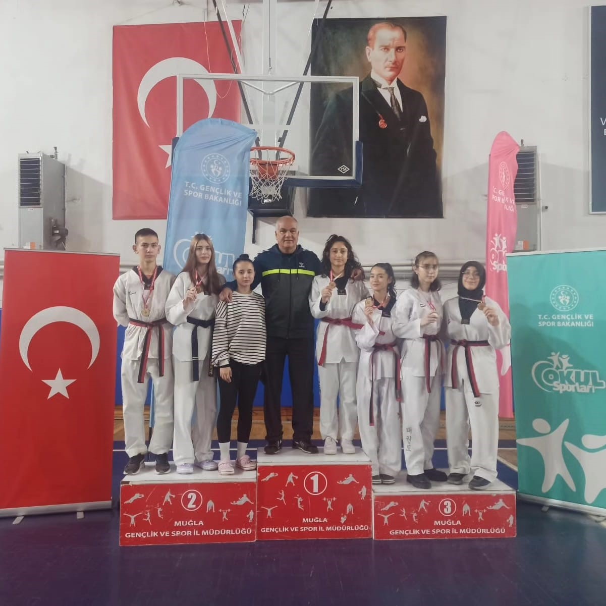Muğla’nın Köyceğiz ilçesinde okul sporları taekwondo il seçmelerine katılan 7