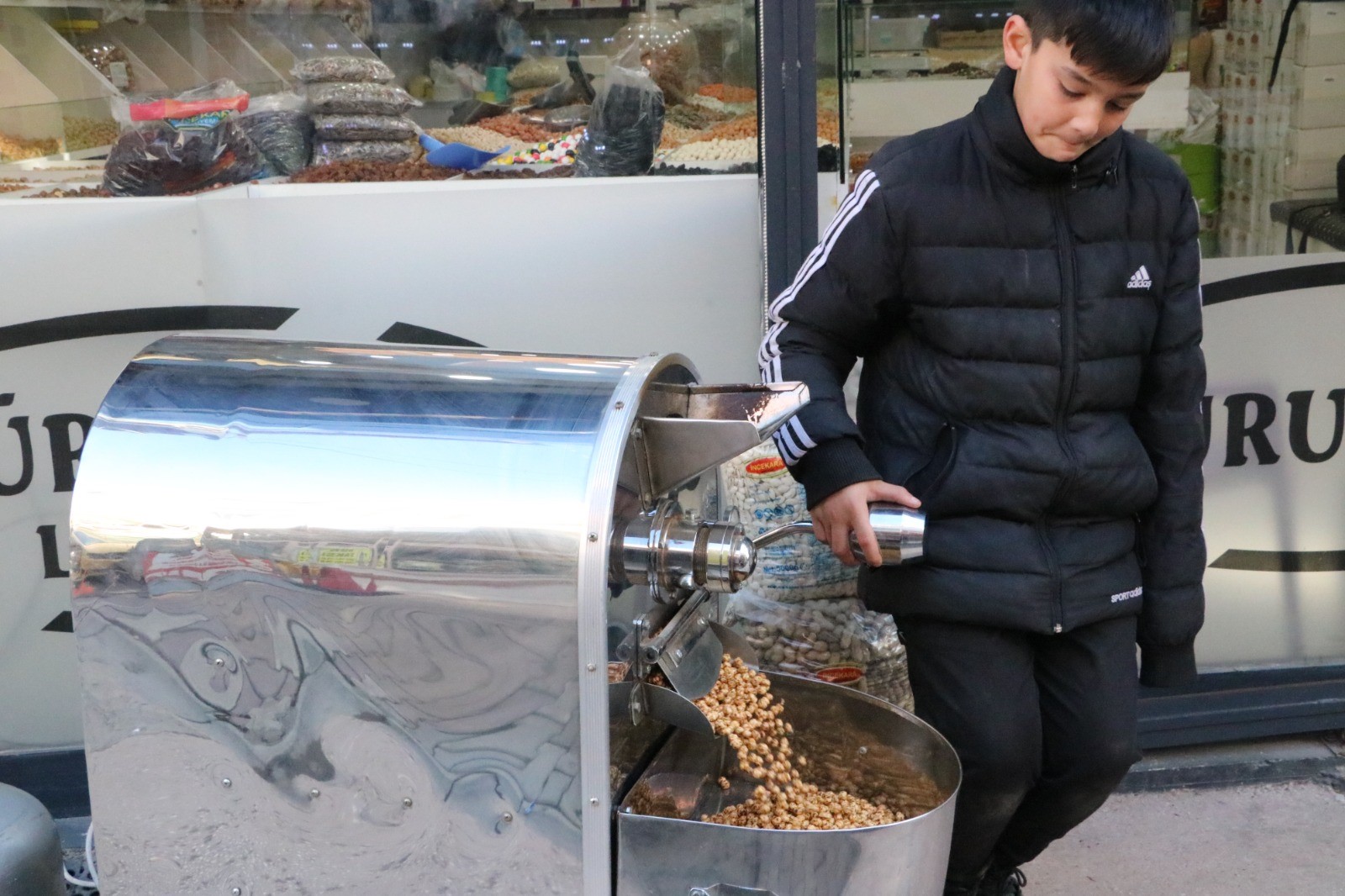 Türkiye’de leblebicilikte önemli bir yere sahip olan Sandıklı’da bir zamanlar