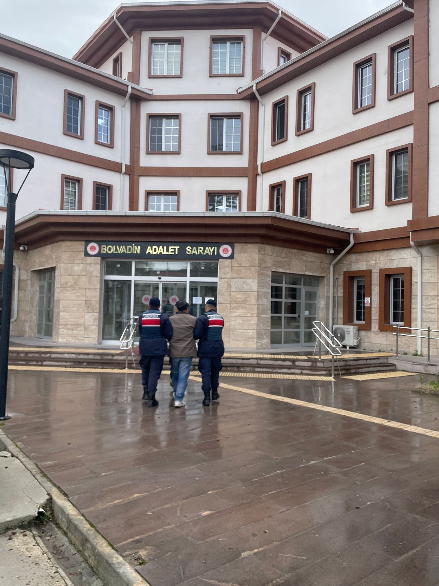 Afyonkarahisar’da 8 yıl 15 ay 7 gün hapis cezası ile