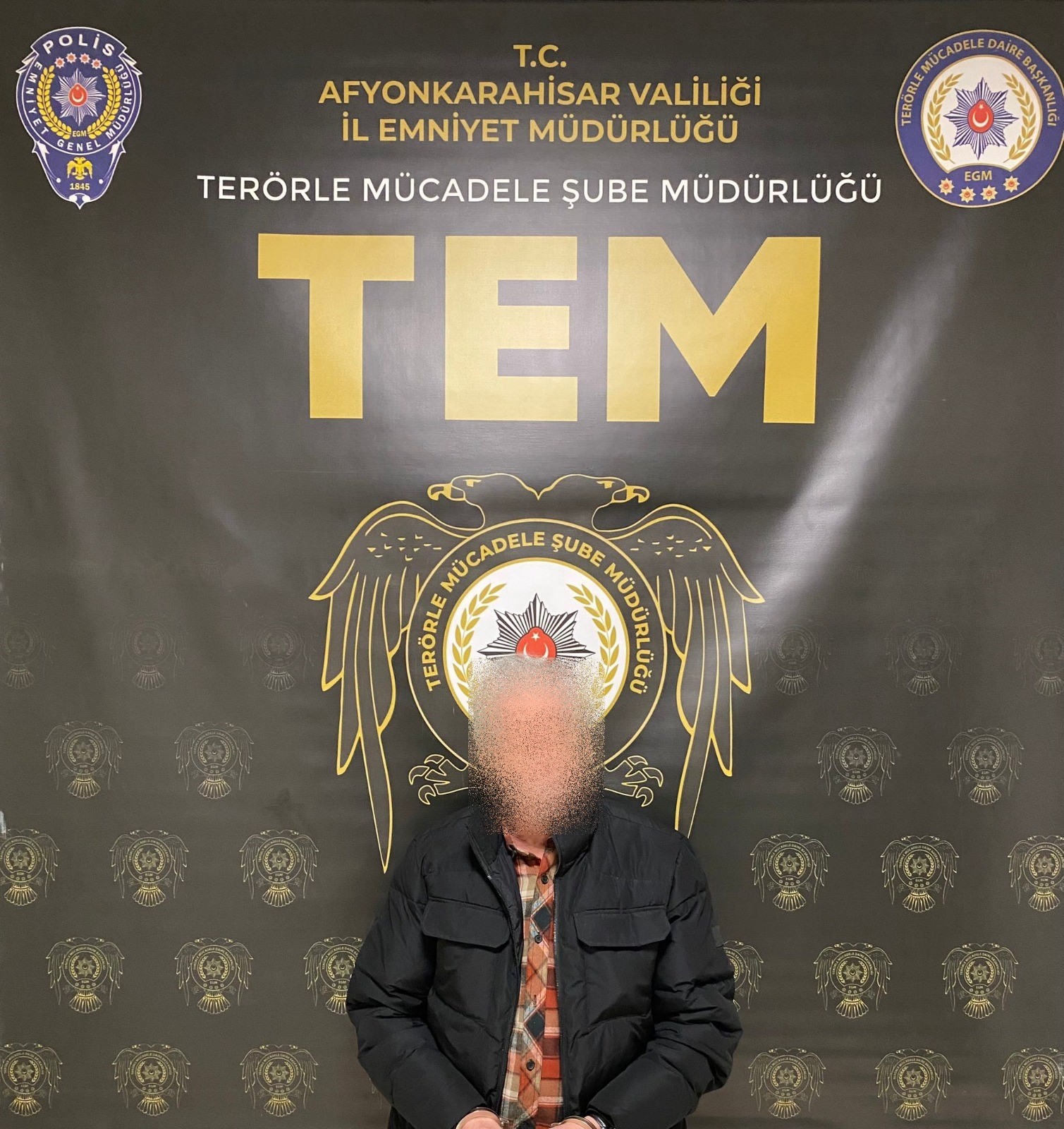 Afyonkarahisar’da FETÖ’den aranan eski Danıştay üyesi polis tarafından gerçekleştirilen operasyonda