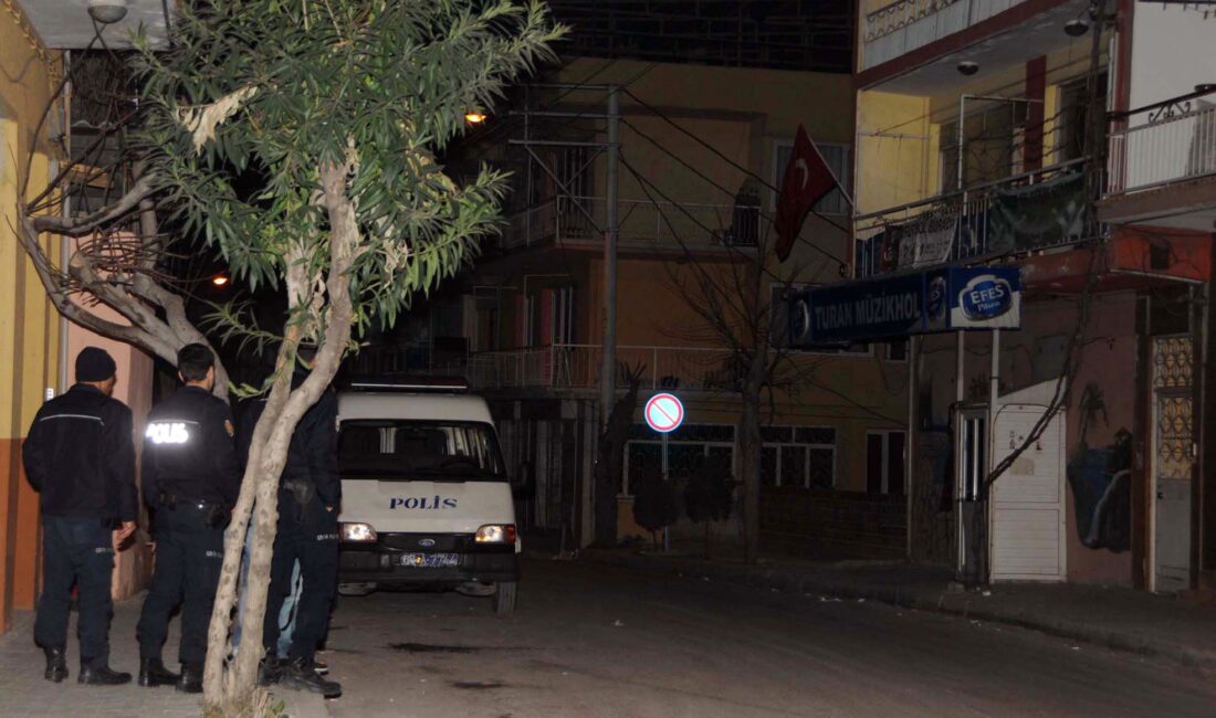 İzmir’in Konak ilçesinde 2012 yılında çocukluk arkadaşını bıçaklayarak öldüren ve
