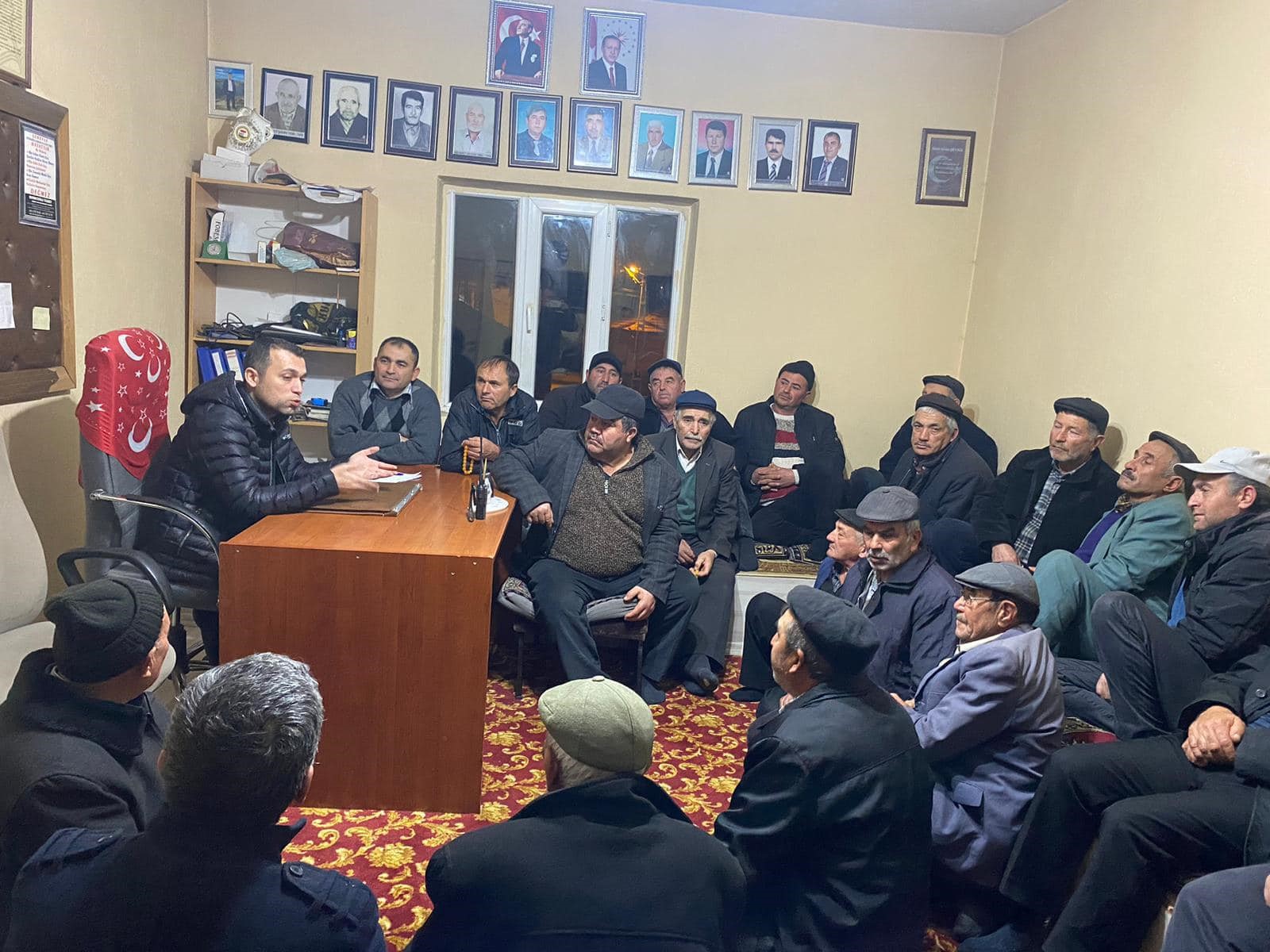Afyonkarahisar İhsaniye İlçe Tarım ve Orman Müdürlüğü tarafından çiftçilere ve