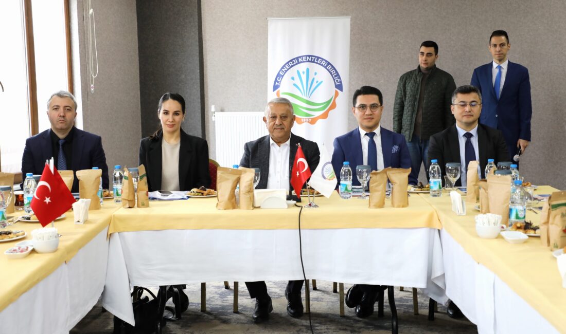 Afyonkarahisar Belediye Başkanı Mehmet Zeybek, termal su kaynakları ile ünlü