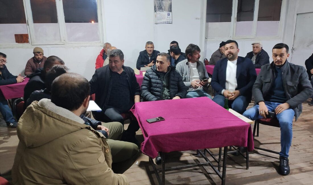 Afyonkarahisar Dinar İlçe Tarım ve Orman Müdürlüğü Yeşilhüyük köyünde vatandaşlarla