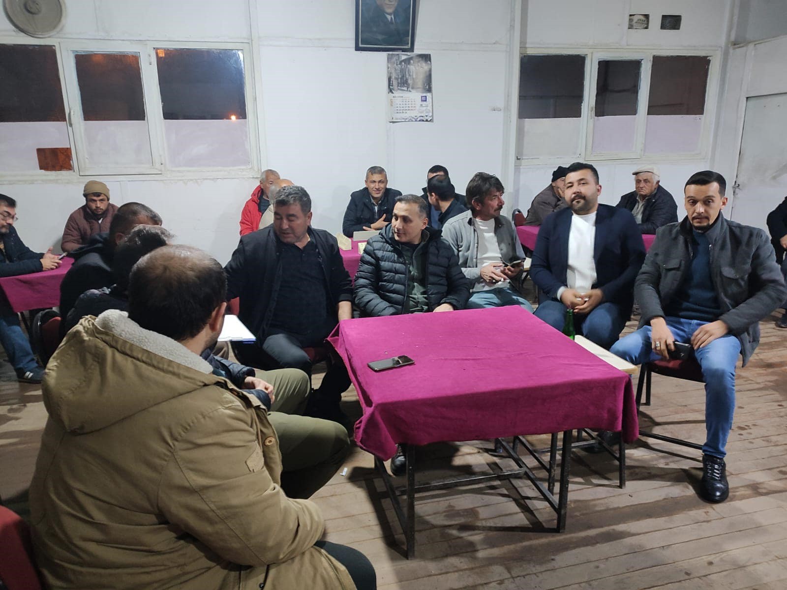 Afyonkarahisar Dinar İlçe Tarım ve Orman Müdürlüğü Yeşilhüyük köyünde vatandaşlarla