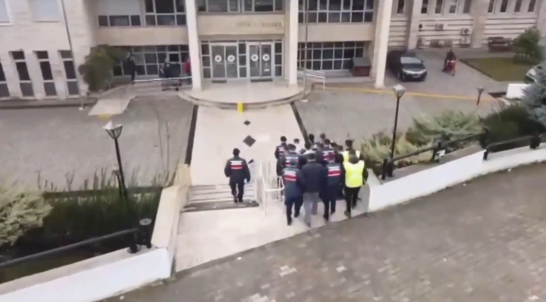 İçişleri Bakanı Ali Yerlikaya, 6 ilde silah imalatı ve silah kaçakçılığı yapan